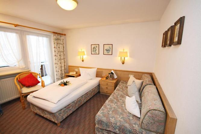 Hotel Adler Garni Hirschegg  Bagian luar foto