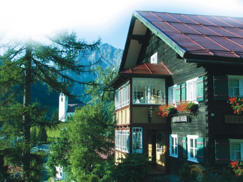 Hotel Adler Garni Hirschegg  Bagian luar foto
